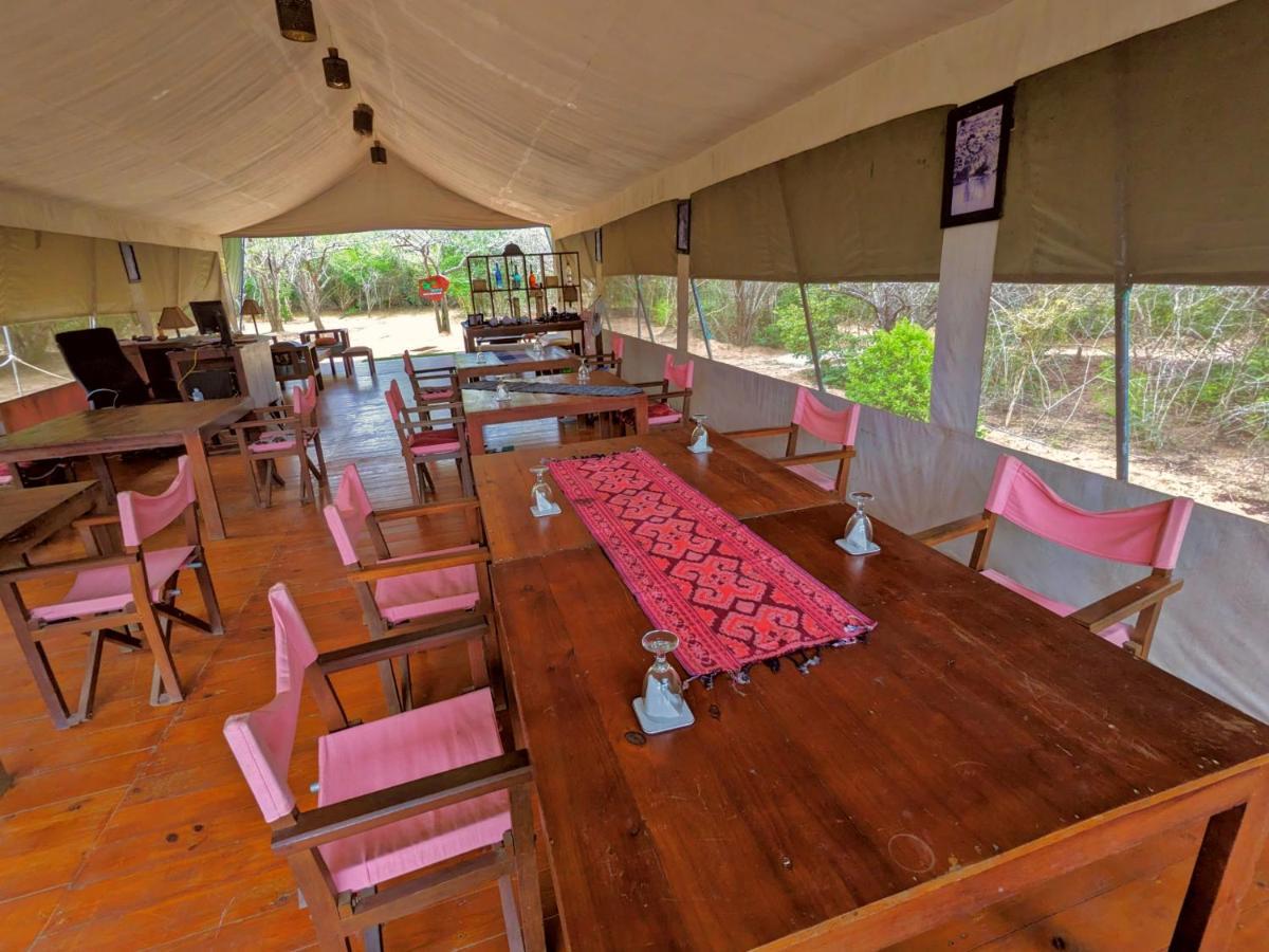 Yala Hotel Lion -Air Conditioned High Luxury Safari Camp エクステリア 写真