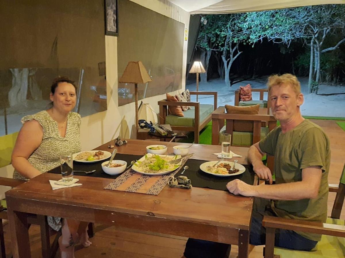 Yala Hotel Lion -Air Conditioned High Luxury Safari Camp エクステリア 写真
