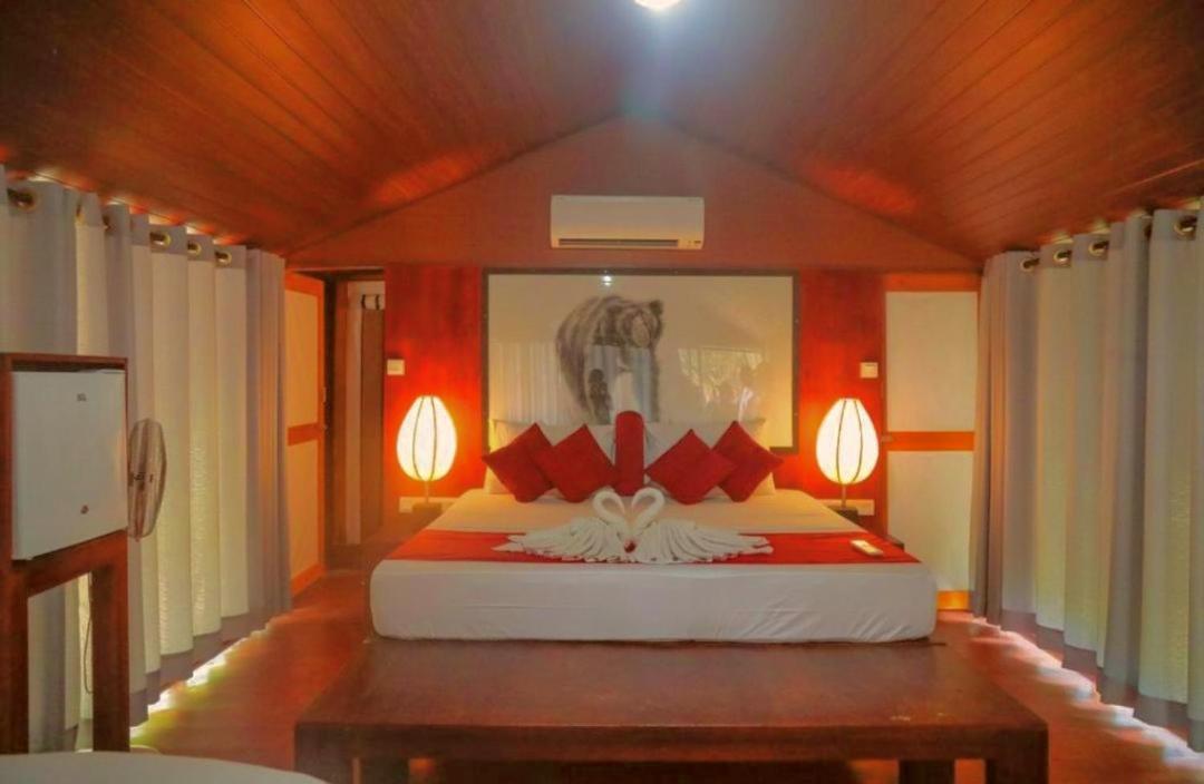 Yala Hotel Lion -Air Conditioned High Luxury Safari Camp エクステリア 写真