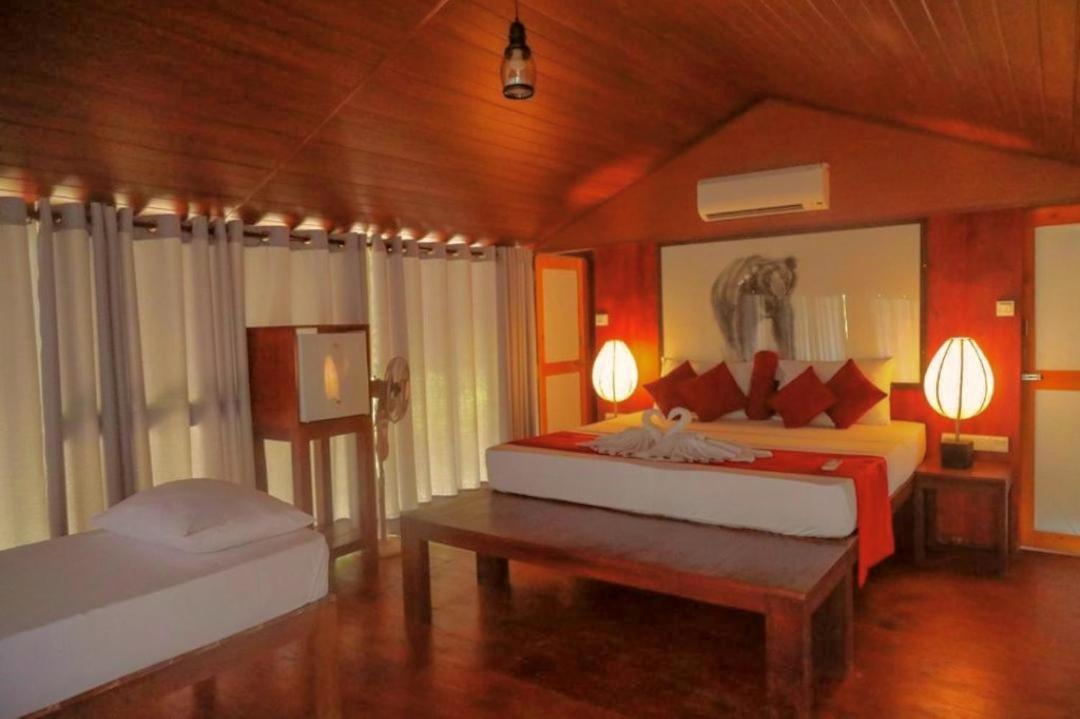 Yala Hotel Lion -Air Conditioned High Luxury Safari Camp エクステリア 写真