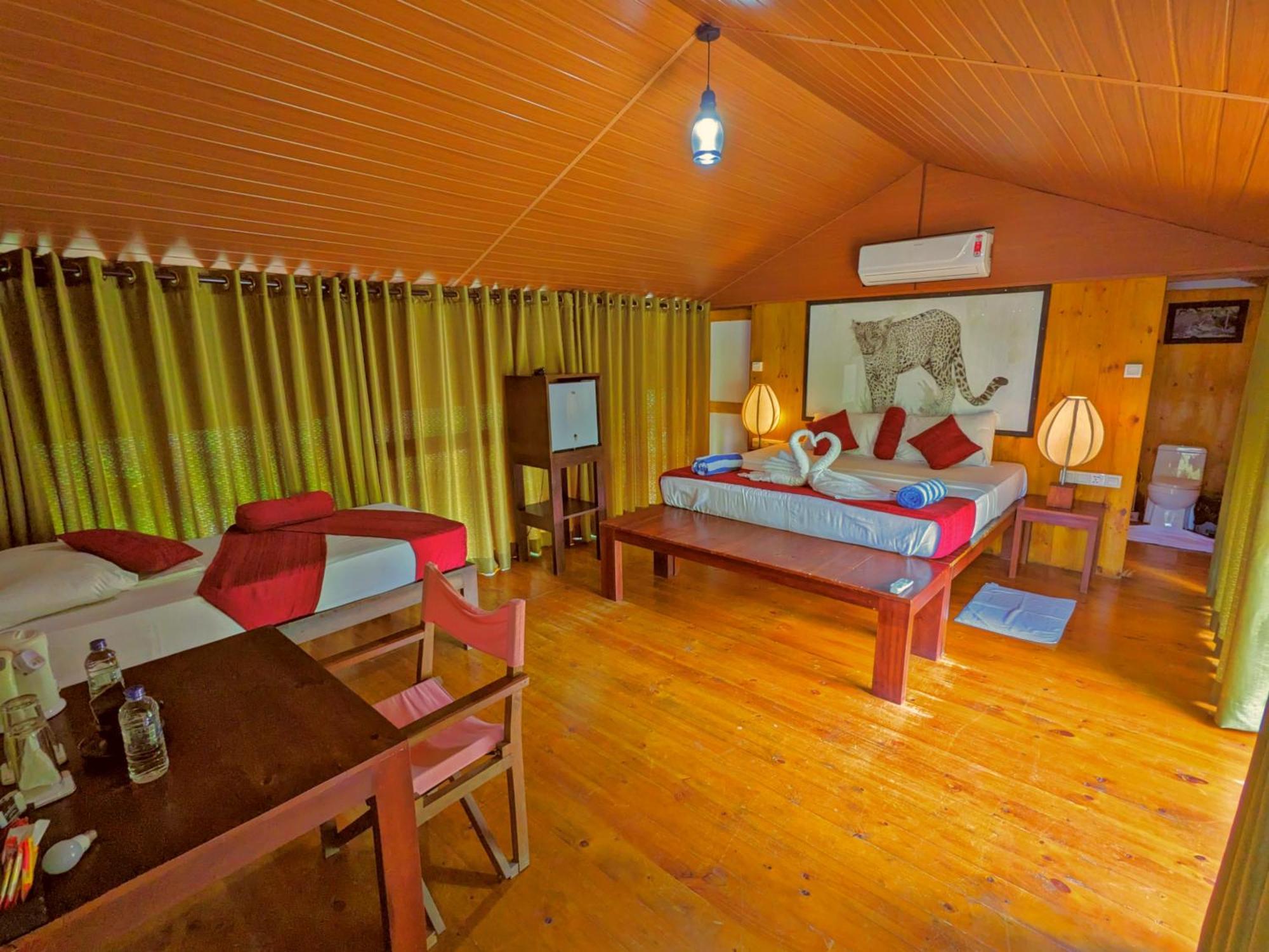 Yala Hotel Lion -Air Conditioned High Luxury Safari Camp エクステリア 写真